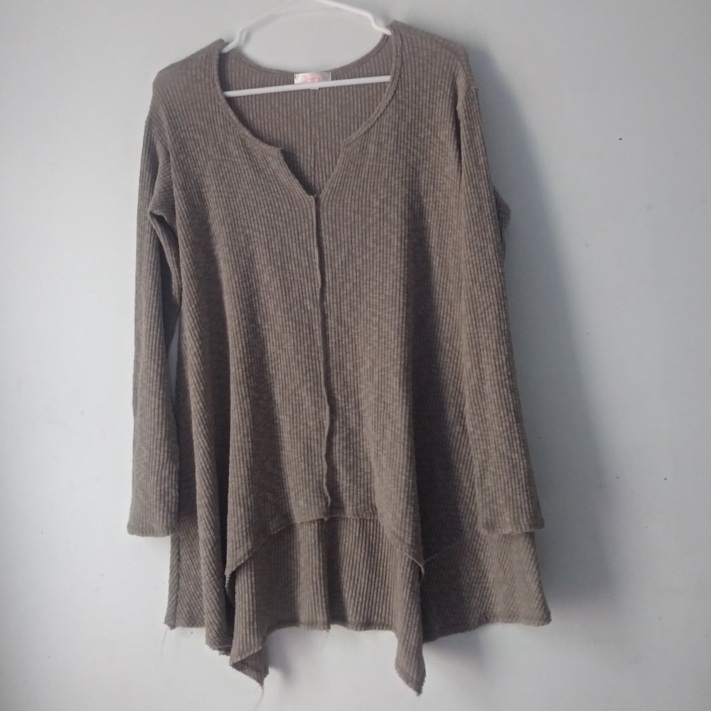 Maronie Hi Low Top Shirt Asymmetrical Sz L